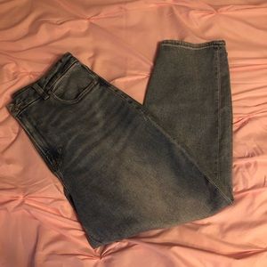 american eagle mom jeans